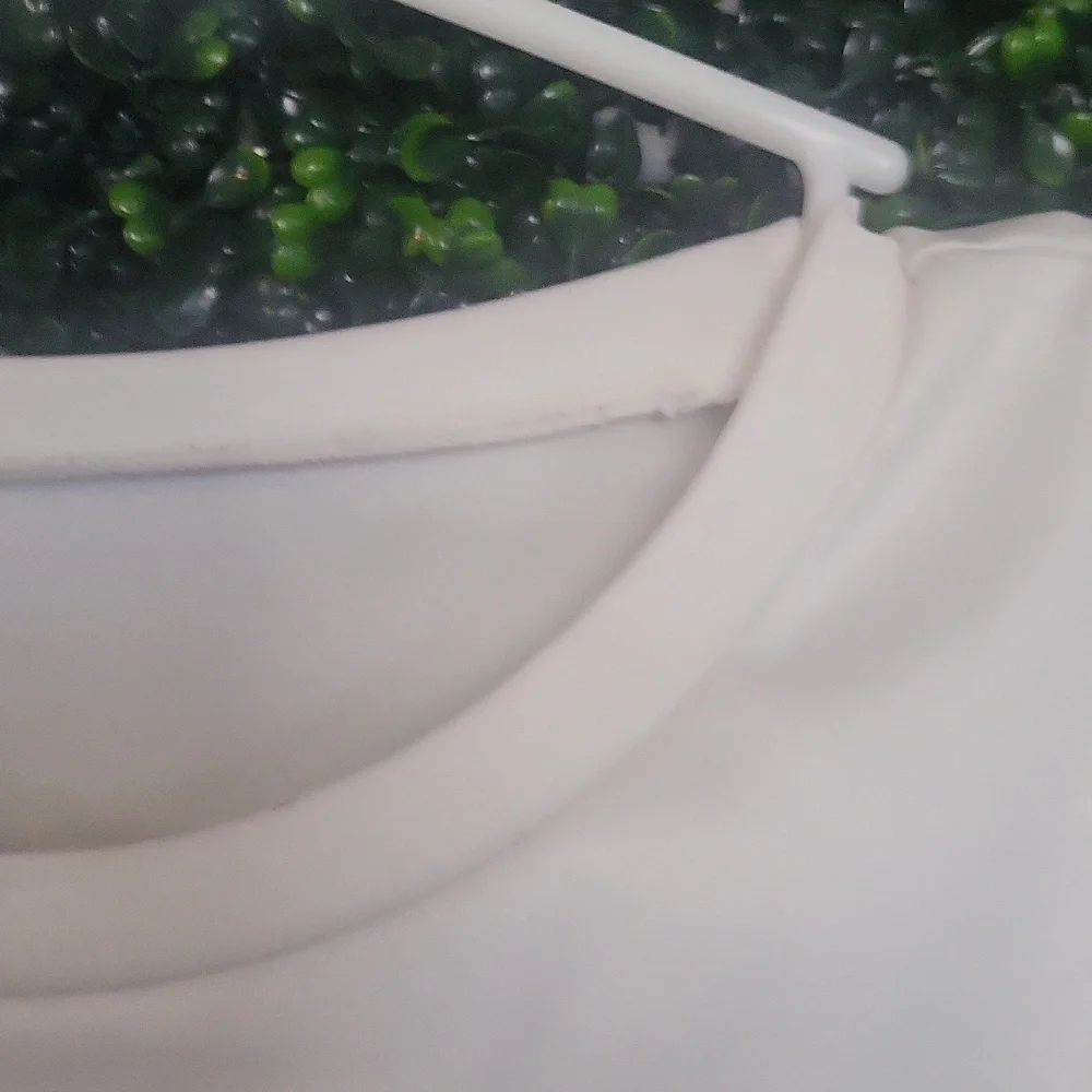 Disney  White Graphic T-Shirt - Picture 4 of 6